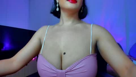 Snapshot of savanna13 chatting on June 7, 7:12 am savanna13 online show from June 7, 7:12 am