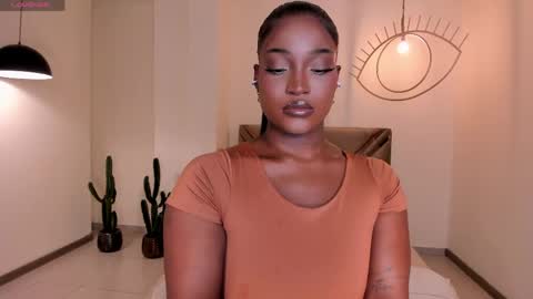 S a v a n n a h  online show from May 26, 7:32 pm