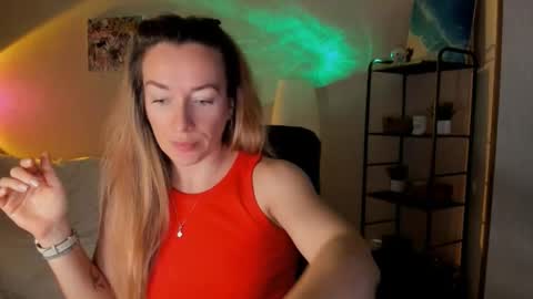 save the qween online show from November 10, 6:12 am