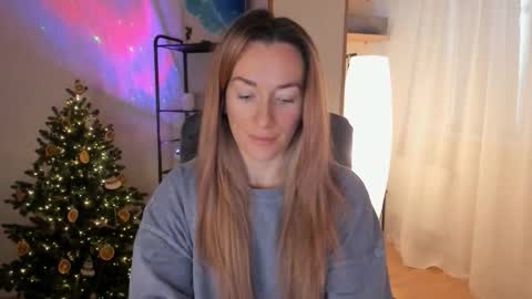 save the qween online show from December 21, 6:31 am