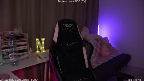 Snapshot of savvage_play chatting on July 20, 6:54 pm Naomi online show from July 20, 6:54 pm