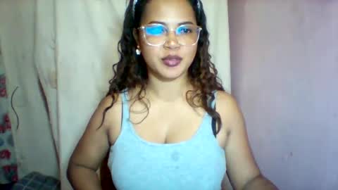 Snapshot of sayah_69 chatting on June 1, 6:59 am sayah_69 online show from June 1, 6:59 am