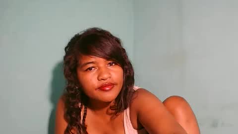 Snapshot of saylla1 chatting on March 7, 7:33 pm saylla1 online show from March 7, 7:33 pm