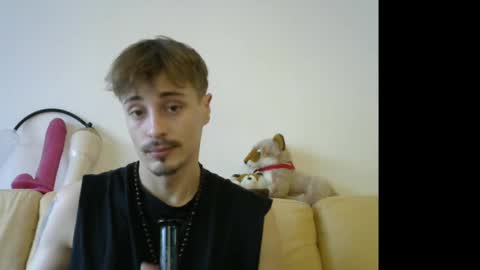 Snapshot of scaleslayer chatting on January 16, 10:42 am Mike online show from January 16, 10:42 am