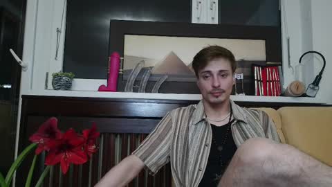 Snapshot of scaleslayer chatting on February 23, 6:01 pm Mike online show from February 23, 6:01 pm