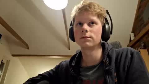 Snapshot of scarjoris chatting on December 2, 9:28 pm Scarjoris online show from December 2, 9:28 pm