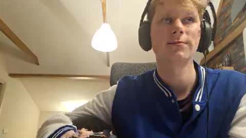 Snapshot of scarjoris chatting on February 20, 6:46 pm Scarjoris online show from February 20, 6:46 pm