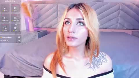 Snapshot of scarlet__rossi chatting on July 8, 3:11 am scarlet__rossi online show from July 8, 3:11 am