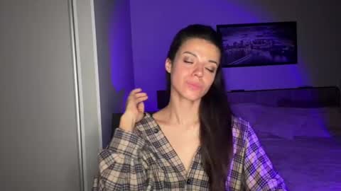 Snapshot of scarlet_daisy_ chatting on July 7, 7:29 pm Sophie online show from July 7, 7:29 pm