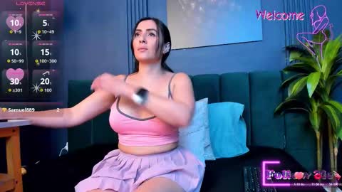 Scarlet Edwars online show from March 7, 5:32 pm