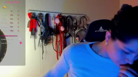 Snapshot of scarlet_kennedy98 chatting on April 27, 8:51 pm scarlet taylor kennedy online show from April 27, 8:51 pm