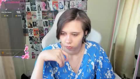 Snapshot of scarlet_sirenn chatting on February 16, 7:04 am Alexandra online show from February 16, 7:04 am