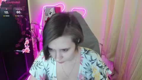 Snapshot of scarlet_sirenn chatting on February 21, 1:17 am Alexandra online show from February 21, 1:17 am