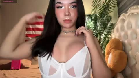 Snapshot of scarlet_sweet6969 chatting on May 2, 3:33 am scarlet_sweet6969 online show from May 2, 3:33 am