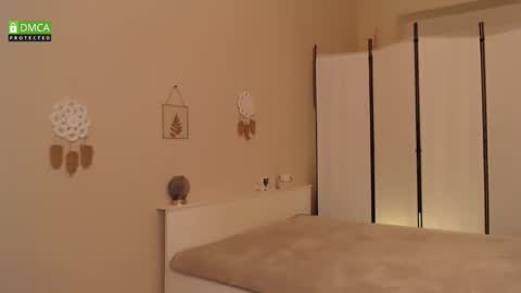 Snapshot of scarlet_sweety chatting on March 2, 7:43 pm scarlet_sweety online show from March 2, 7:43 pm