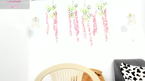 Snapshot of scarletbaker__ chatting on May 13, 12:57 pm Scarlet online show from May 13, 12:57 pm