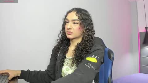 scarlet online show from March 31, 2:57 am