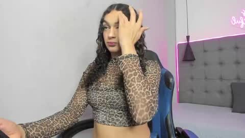 Snapshot of scarletcherry18 chatting on May 3, 4:07 am scarlet online show from May 3, 4:07 am