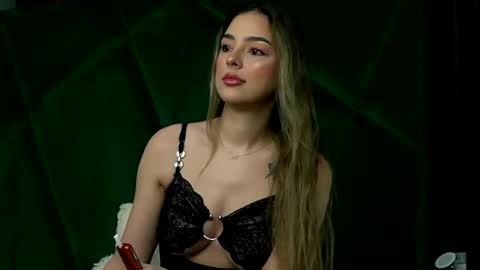 Scarlet online show from March 2, 10:16 pm