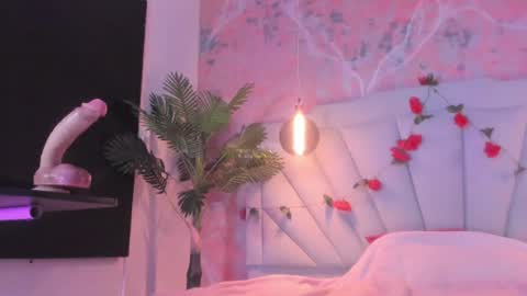Snapshot of scarletdavis_ chatting on July 8, 12:09 pm Scarlet Dayana online show from July 8, 12:09 pm