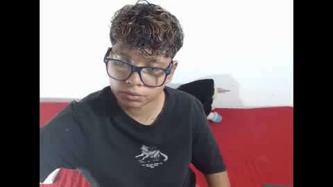 Snapshot of scarletfox__03 chatting on February 12, 3:01 am Scarletfox Fox online show from February 12, 3:01 am