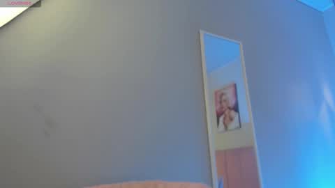 Scarlet  online show from February 21, 6:36 am