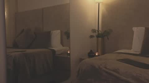 Snapshot of scarleth_lux_ chatting on May 29, 6:33 am Scarleth online show from May 29, 6:33 am