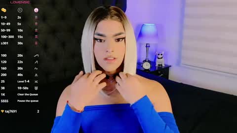 Snapshot of scarleth_sweety chatting on April 24, 3:31 am scarleth_sweety online show from April 24, 3:31 am