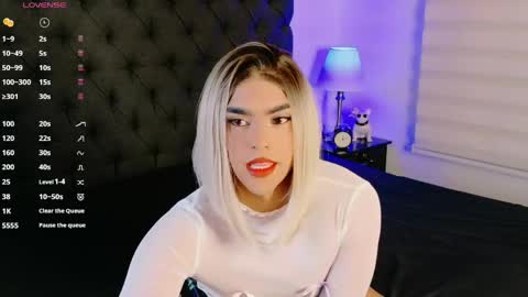 Snapshot of scarleth_sweety chatting on May 24, 2:05 am scarleth_sweety online show from May 24, 2:05 am