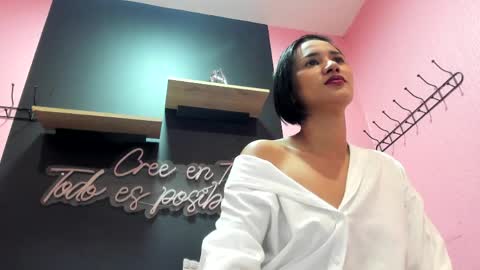 scarlethfoxx_ online show from April 7, 5:24 pm