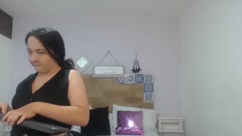 scarlet  online show from October 3, 9:50 am