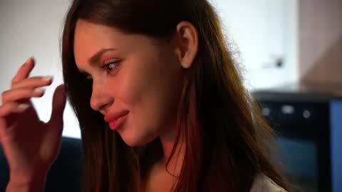 Snapshot of scarletmore chatting on June 4, 10:05 pm Scarlet online show from June 4, 10:05 pm