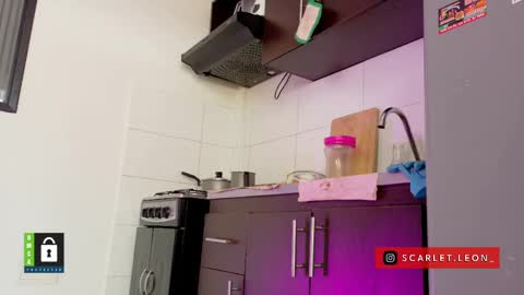 Snapshot of scarlett77_ chatting on April 29, 8:26 pm Scarletland welcome online show from April 29, 8:26 pm