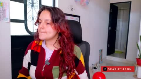Snapshot of scarlett77_ chatting on June 16, 9:39 pm Scarletland welcome online show from June 16, 9:39 pm