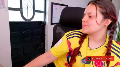 Snapshot of scarlett77_ chatting on June 17, 6:09 pm Scarletland welcome online show from June 17, 6:09 pm