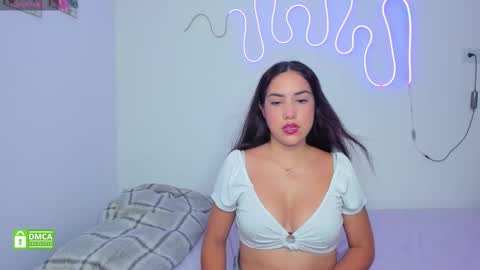 Snapshot of scarlett_00_ chatting on November 15, 9:11 pm Scarlett Evans online show from November 15, 9:11 pm