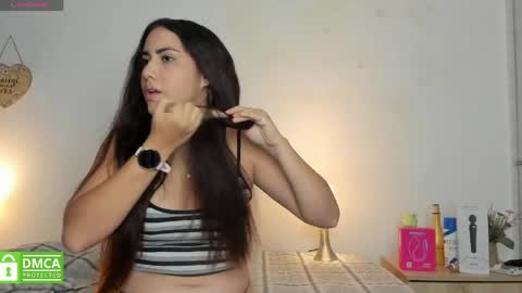 Snapshot of scarlett_00_ chatting on May 4, 10:50 pm Scarlett Evans online show from May 4, 10:50 pm