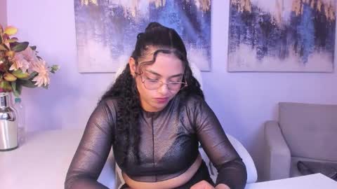 Scarlett online show from March 28, 9:25 pm
