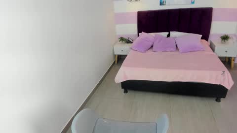 Scarlett online show from February 2, 1:10 pm