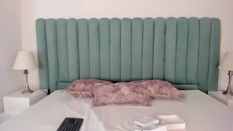 scarlett__noir online show from June 14, 11:40 pm