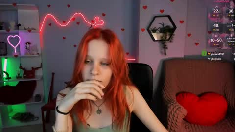 Snapshot of scarlett_badgirl chatting on April 23, 7:41 am Scarlett online show from April 23, 7:41 am