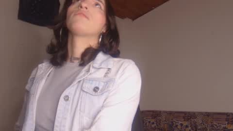 Snapshot of scarlett_crastrawberry chatting on January 16, 8:02 pm scarlet online show from January 16, 8:02 pm