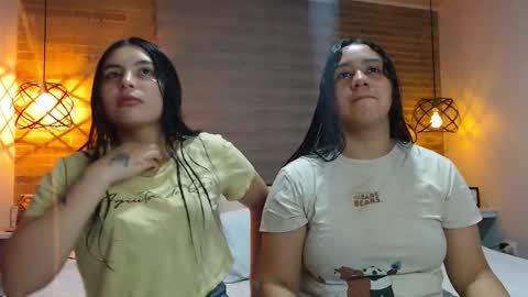 Scarlett and Jazmin online show from November 26, 9:43 am