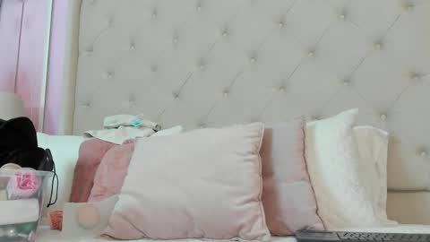 scarlett_leblanc_ online show from March 30, 12:28 pm