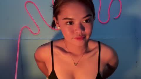 Snapshot of scarlett_snow0 chatting on October 9, 9:40 am Scarlett online show from October 9, 9:40 am