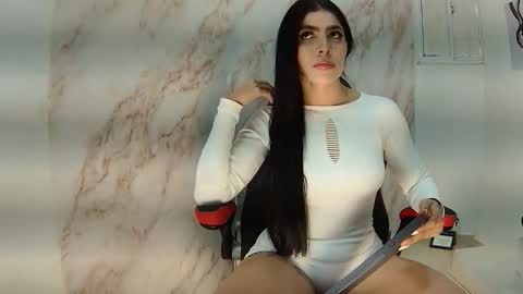 Snapshot of scarlett_vael chatting on March 3, 1:50 pm Scarlett online show from March 3, 1:50 pm