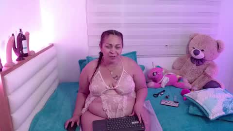 scarlettbooty online show from May 11, 11:27 am