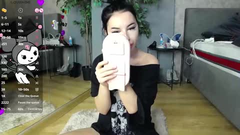 scarlettjakobs online show from October 27, 6:17 am