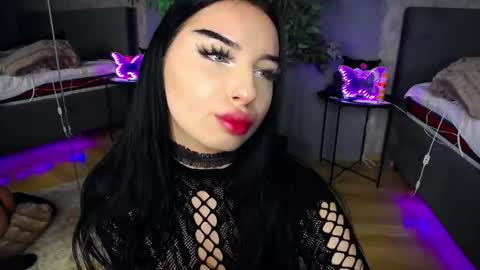 scarlettjakobs online show from February 8, 6:28 am