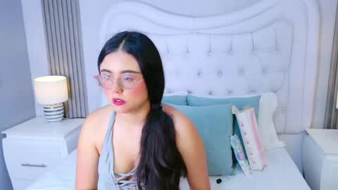 Scarlett Petrova online show from June 2, 11:45 am